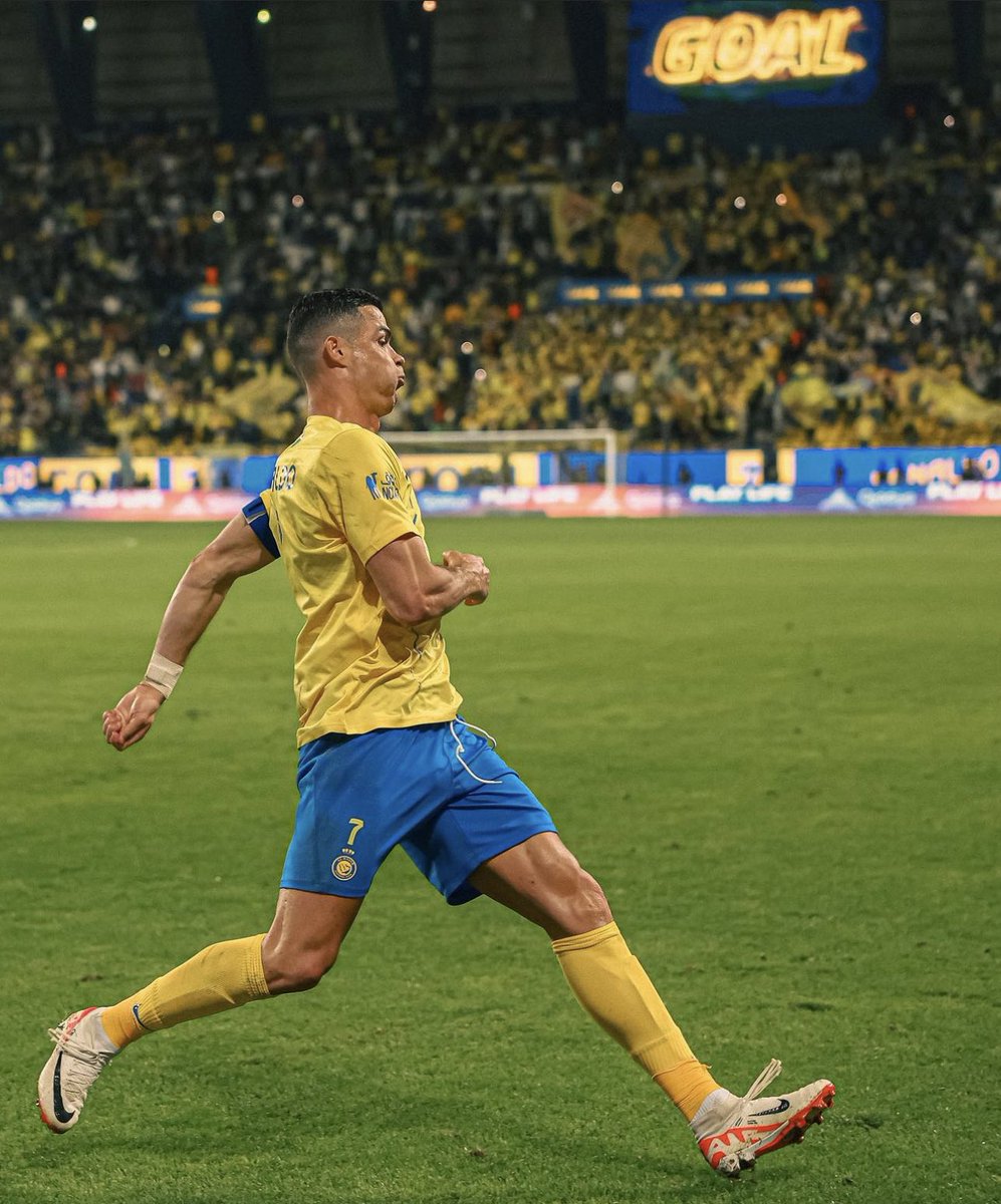 slay_jimmy's tweet photo. @FabrizioRomano You are always forgetting to add at “38 years old”. There will never be another player like him in football history 🐐 https://t.co/9Wso0bzJ7L