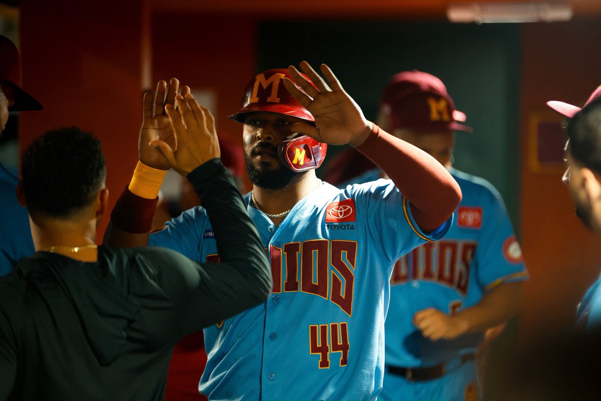 LBPRC | Los Leones de Ponce escogieron a Brian Rey y Anthony García, de Mayagüez, como refuerzos para la postemporada.

Rey fue el campeón bate y García el líder de jonrones de la fase regular.

La semifinal entre Leones y Gigantes iniciará el martes a las 7:10 p.m. en Carolina.