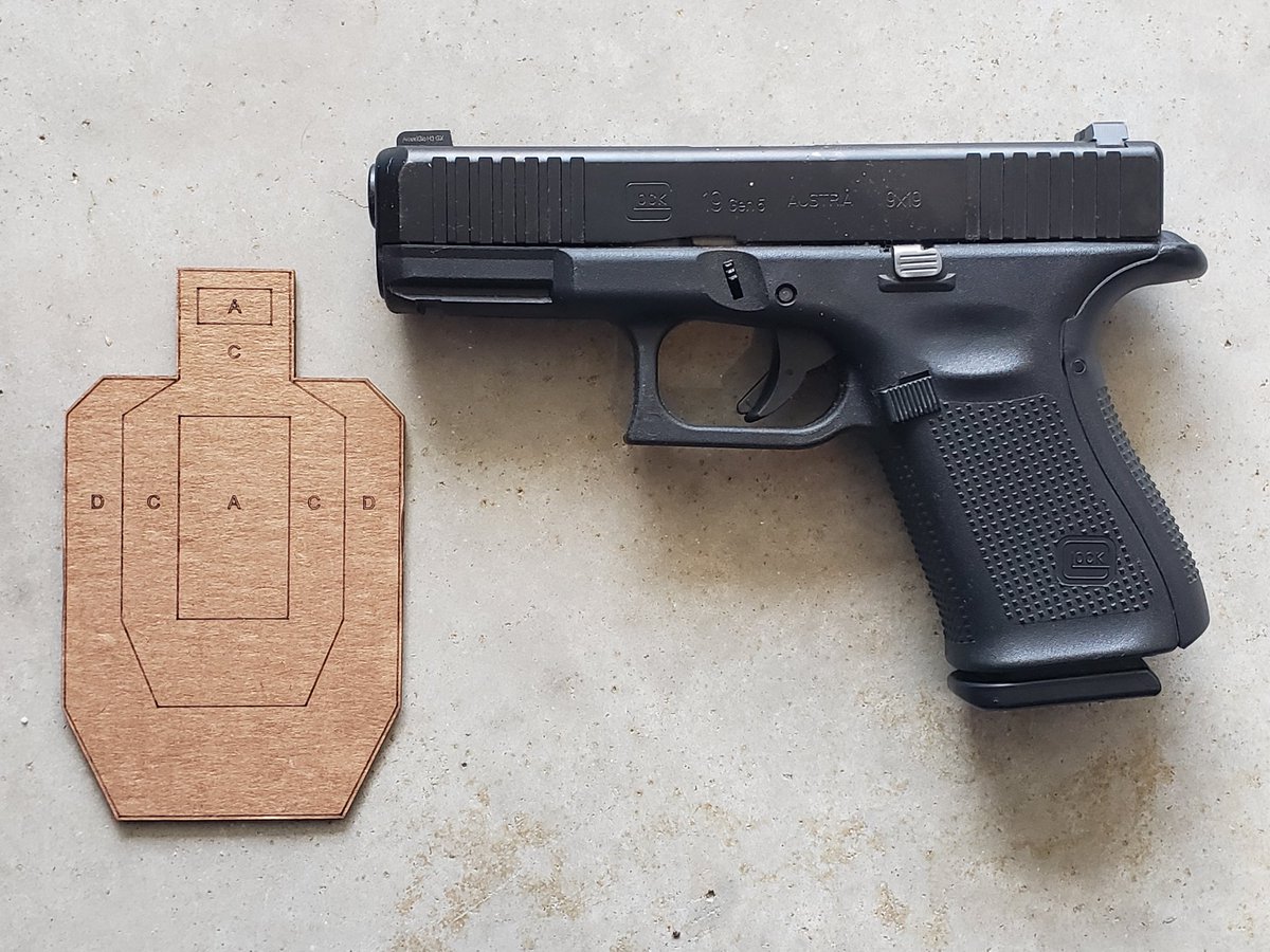 EstelaWildEd's tweet photo. Have you dry fired today? No excuses for a lousy trigger press. Practice, practice, practice. @GLOCKInc #G19 #trainingistheway https://t.co/qoVIhVfeul