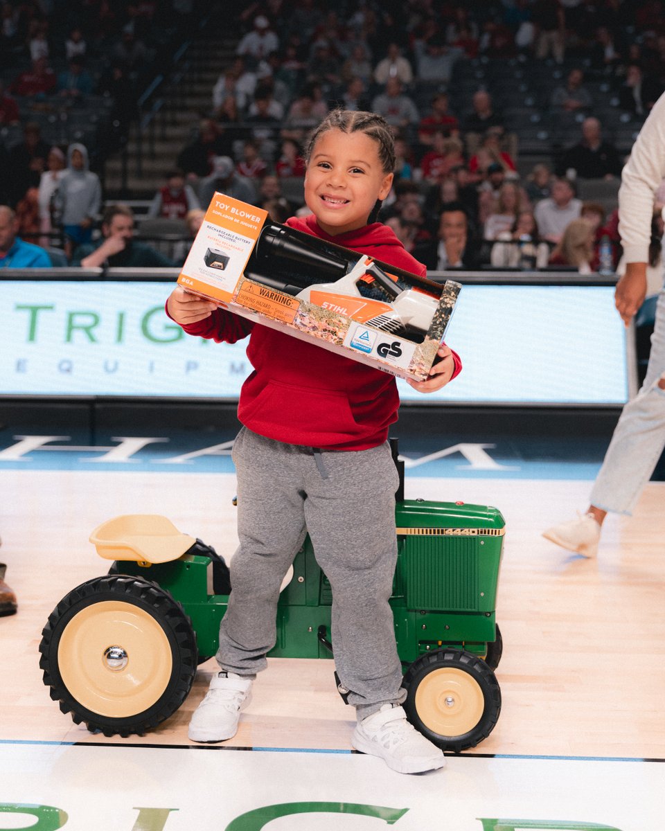 Big shoutout to Otto Caudell for plowing through the competition & clinching victory in the TriGreen Mini Tractor Race! 🏀🥇 Thanks to all our participants for giving us the most crop-tivating halftime performance we could have wanted! 🌾👏 #CMNewtonClassic | @TriGreenEquip