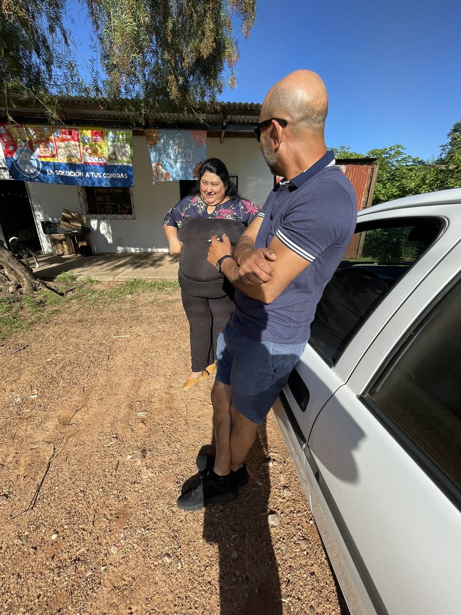 AlexanderSalin_'s tweet photo. Seguimos de visita. No hay nada más reconfortante que reencontrarse con amigos y familiares. #Blanquillo #Durazno #Familia https://t.co/LFl8gaB3LM