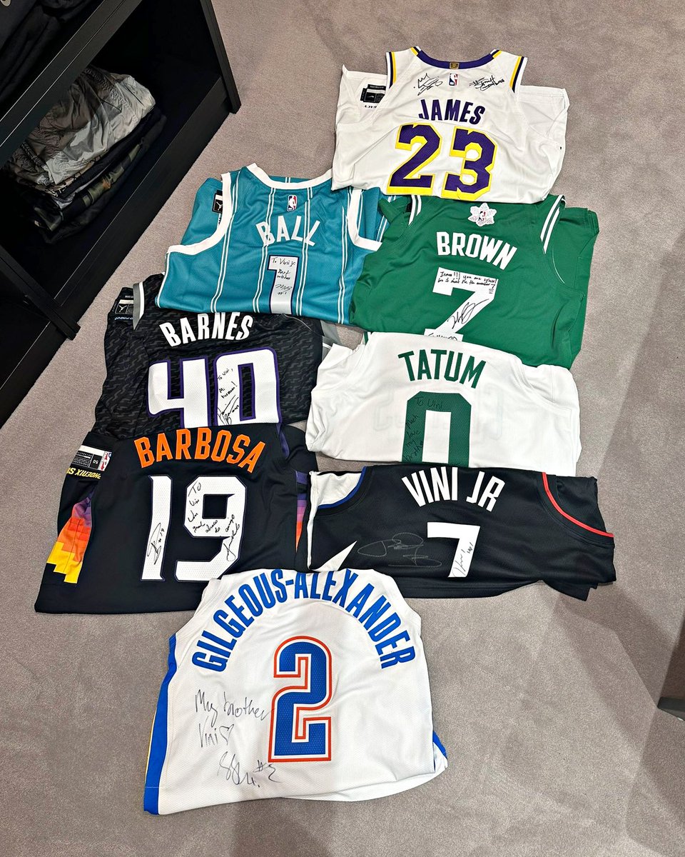 Vini Jr. viveu o sonho de qualquer amante de NBA 😍