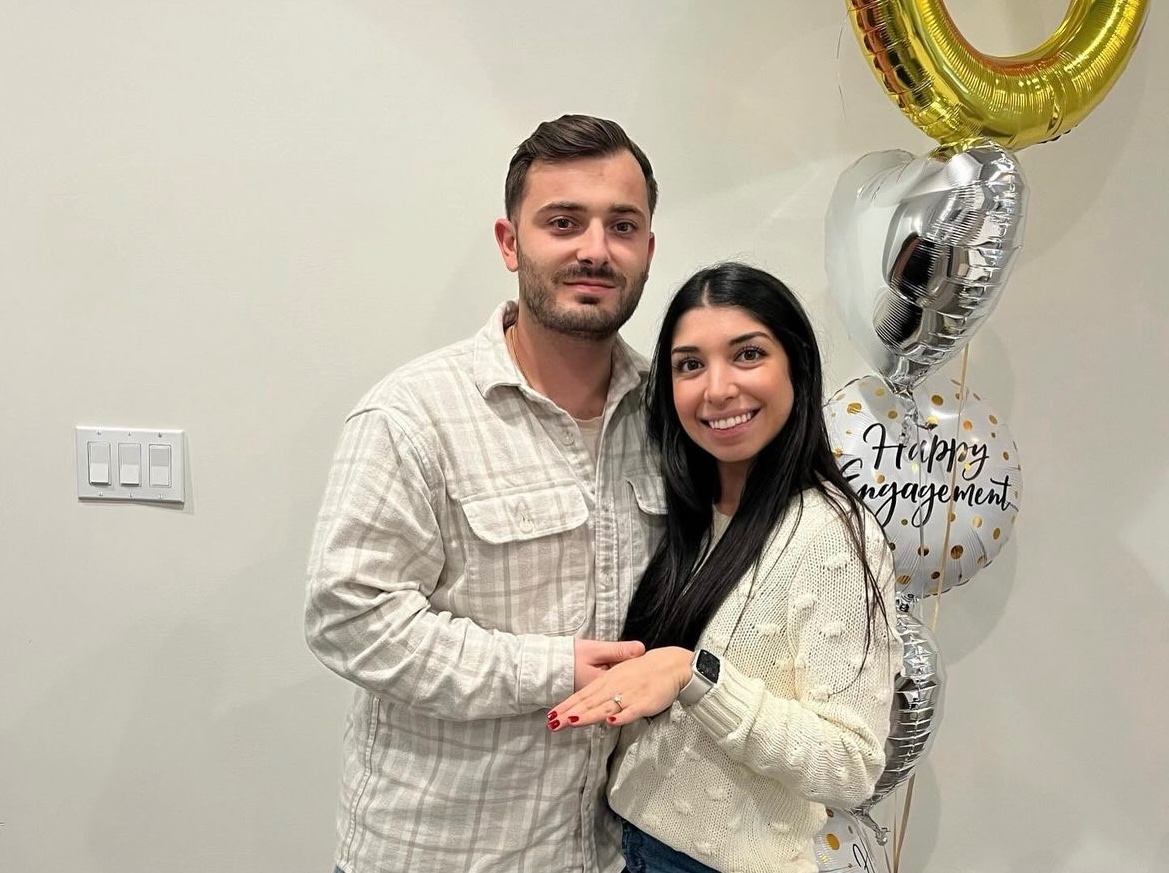 JVincentJeweler's tweet photo. Congratulations Christina and Thomas! We are so happy for you! The future and #NewYear is looking might bright! #itisjv #weloveourcustomers #shesaidyes #engaged #proposal #engagementring #love https://t.co/ySaEZQUmsk