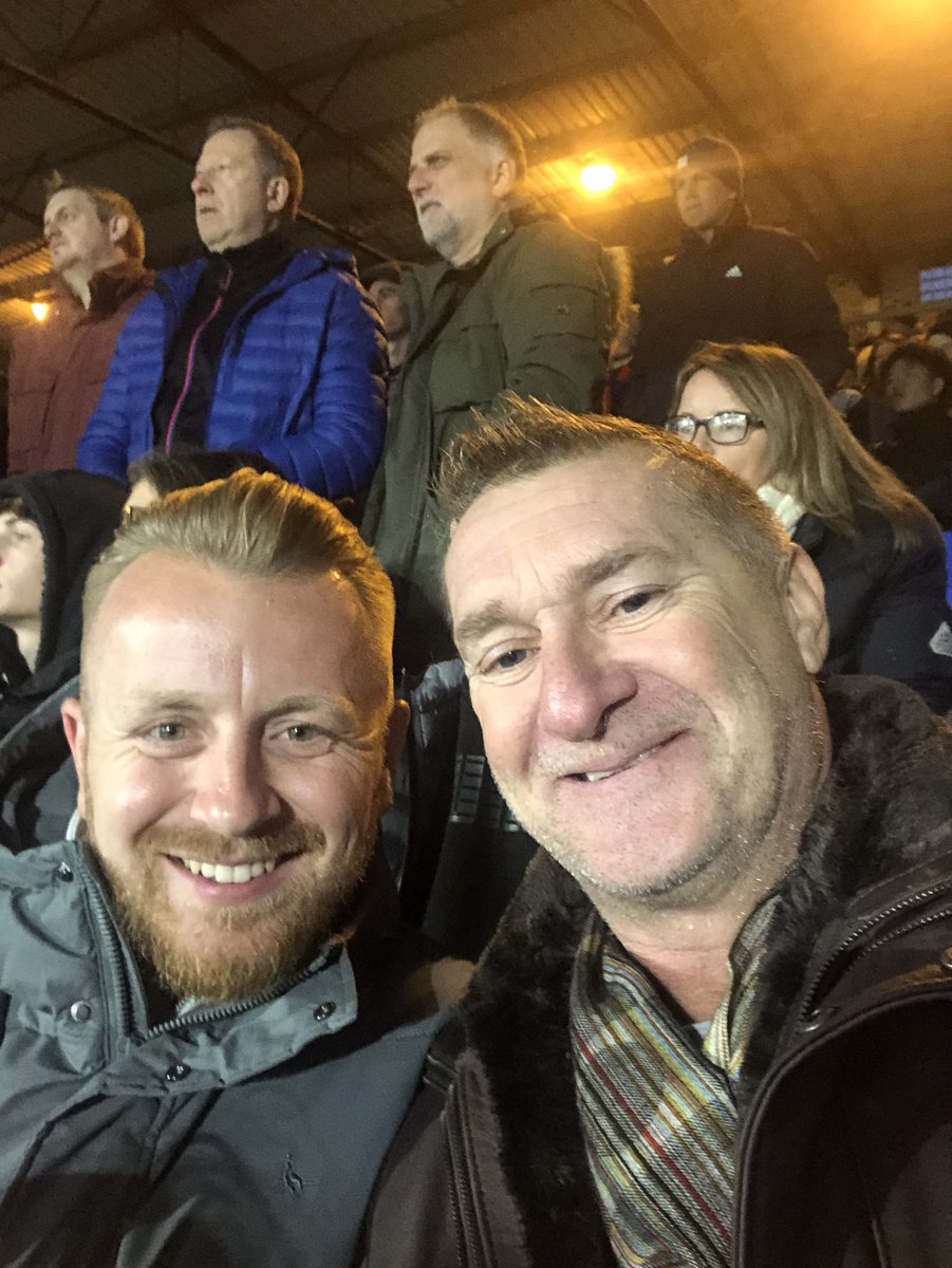 Les Cleevely tweet media