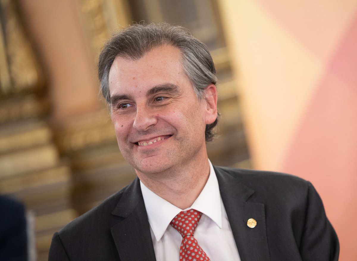 La próxima semana asumo un nuevo rol en MAPFRE como CEO Adjunto de MAPFRE Iberia y Consejero Delegado de MAPFRE VIDA.
El tiempo que he pasado trabajando en el crecimiento y expansión de MAPFRE en Latam ha sido una de las etapas más desafiantes de mi carrera profesional.