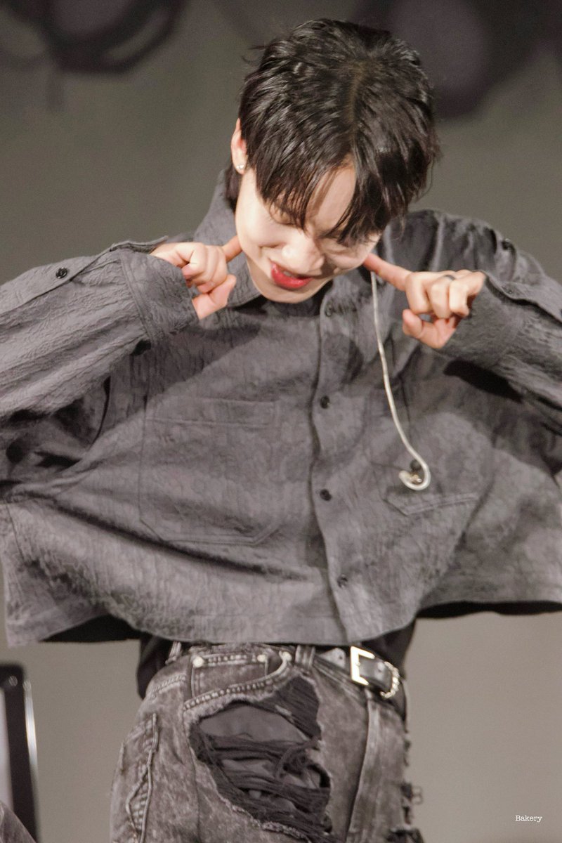 always0wiu's tweet photo. 영민님 올해 다시 만날 수 있어서 너무 고마웠어요. 다가오는 2024년에도 더 많은 더 소중한 추억들 많이 만들어요. 2023년 마무리 인사와 하루 빠른 새해 인사 해봅니다. 더욱 건강하고 행복한 2024년도가 되길 ��랍니다~❣️❤️‍🔥🫶🫶

#임영민 #영민 #임영민_사랑해 #내년도_영민이와 https://t.co/jQy59tccwa