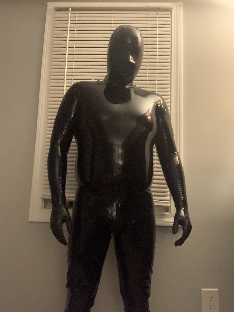 LatexMin's tweet photo. @HexLatex Base layer complete. Awaiting further conversion. https://t.co/WUSbUXOn9q