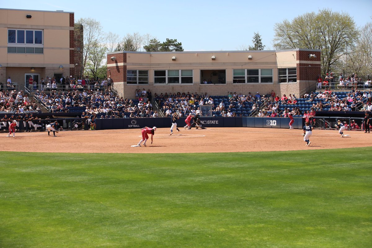 PennStateSB's tweet photo. It’s almost the new year, and that means ALL Division I softball programs will be entering a recruiting shutdown that prohibits any contact with prospective student-athletes or their coaches from Dec. 31-Jan. 2

Can’t wait to see everyone in 2️⃣0️⃣2️⃣4️⃣🎊🎇

#WeAre https://t.co/vx5TlRJPu7