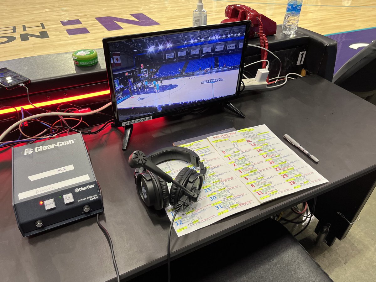 brock_bowling's tweet photo. Greetings from Greensboro and the @NovantHealth Fieldhouse. Join us for exciting @nbagleague action today as the @greensboroswarm take on the @windycitybulls. Our broadcast begins at 1pm ET on https://t.co/mIy7CtpuRH! #ThisIsSwarm #NBAGL https://t.co/ijbT4Mslvk