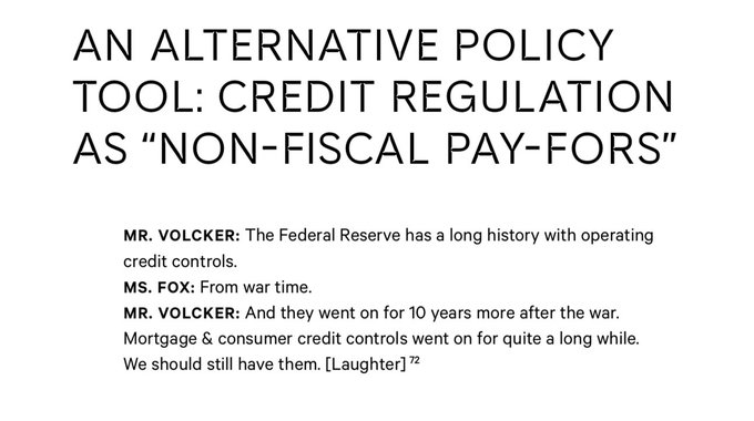 Fed açısından kabaca iki örnek. Tarihsellik burada.(Volcker, 1970’lerin başında enflasyonun geçici olduğunu söylüyordu. Aynı zamanda müsteşar olarak tüm dünyayı gezmişti.) 1-Kredi regülasyonları. 2-Diğeri ise 1970’lere kadar discount windows’un baskınlığı.