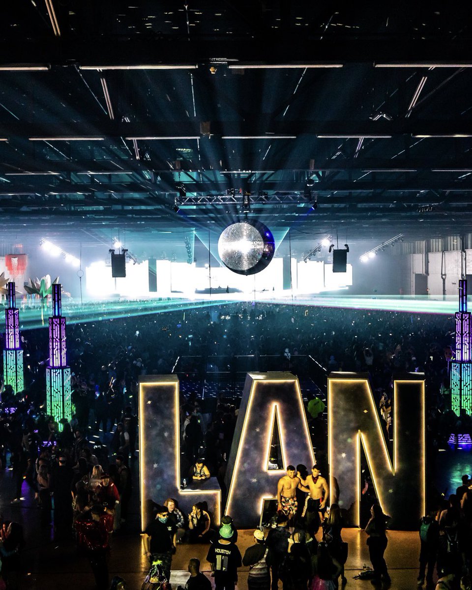 It’s rave day! 🥳 Don’t forget your festival wristband, government ID, ear plugs, and dancing shoes! Doors open at 6pm, check the list of prohibited and allowed items before arriving: lightsallnight.com/guide