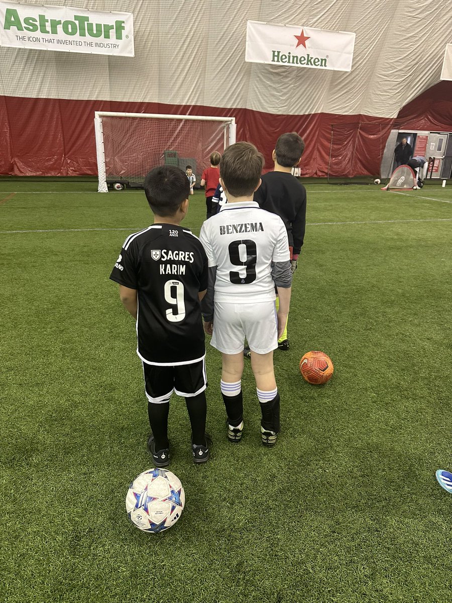Chelito773's tweet photo. Training camp in the books. First experience. Thank you for the invite @ChicagoFire. Progress will keep on building. Total of 10 goles in 5 days. @realmadrid @RealCastilla1 @realmadridnote @realmadriden la bota de oro is waiting for a call. #KF9 https://t.co/6DSMefGkdf