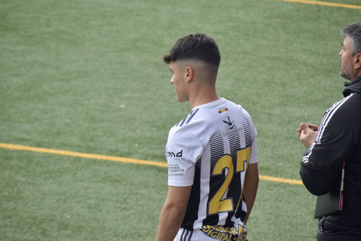 Orgullo de <a href="/CDBLaAcademia/">La Academia CD Badajoz</a> ⚪️⚫️