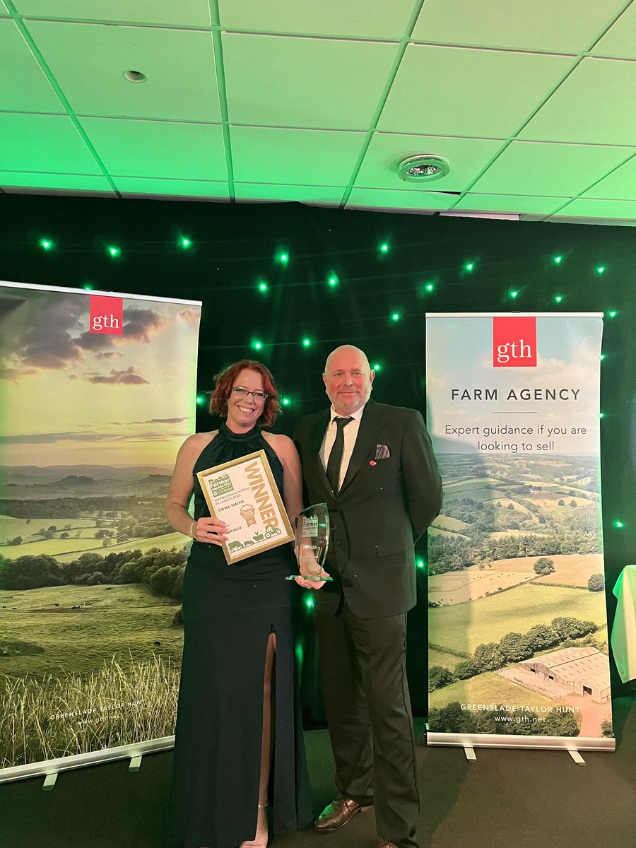 Emmlous82 tweet media