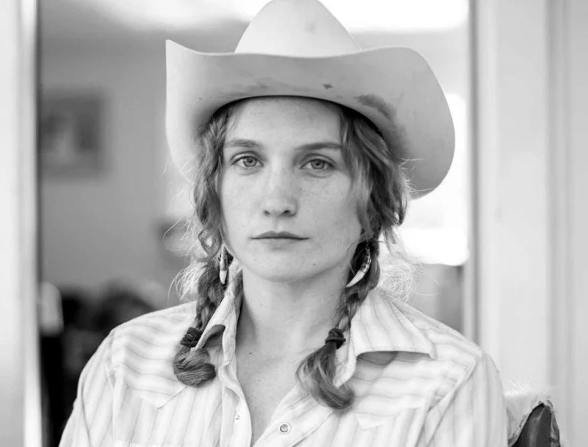 sim_barr's tweet photo. #Music That Made My Year
#KassiValazza *Watching Planes Go By*
#bestof2023 #bestofmusic #nowplaying #simsongs #mixtape #onrotation #randomplay #listenup #nowhearthis #musicworld #myplaylist #folkmusic #americana #countryfolk #singersongwriter
https://t.co/rd5hjrcZOF https://t.co/5Ht4pjcuDa