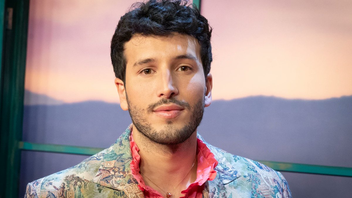 Formula_Music's tweet photo. ¡DIFÍCIL! 😱
¿Con quién de estos artistas que han dado TEMAZOS en 2023 te quedas?
🔄 SEBASTIÁN YATRA 
❤️ NATHY PELUSO https://t.co/U3d9WCjiha