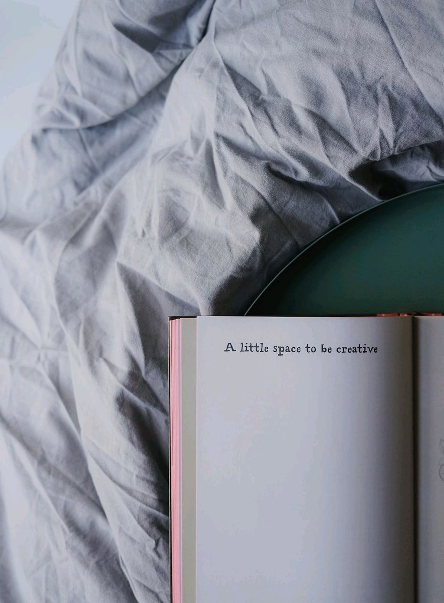wolffe800's tweet photo. There are countless reasons to keep writing! Firstly, writing allows you to express yourself, share your unique perspective, and connect with others. #PassionForWriting #ExpressYourself #ConnectThroughWords #NeverStopWriting https://t.co/mGgSxSk0EY