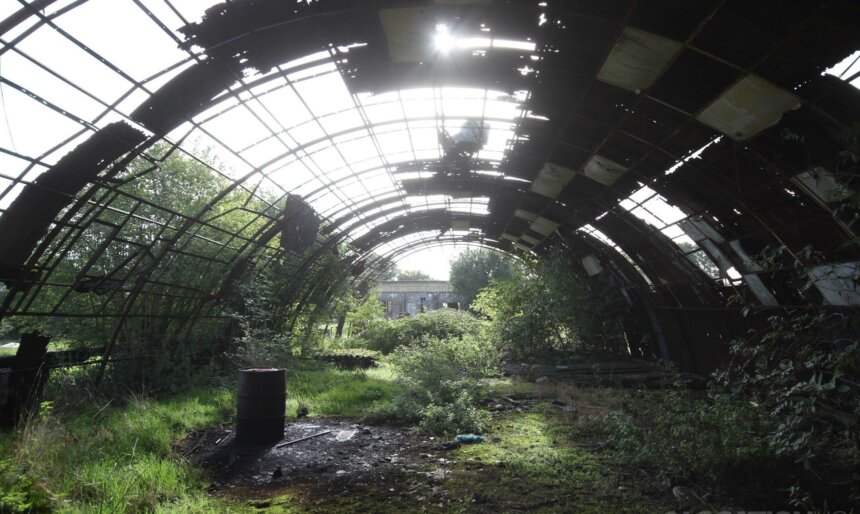 LocationHQ's tweet image. The Ex-Military Base

locationhq.co.uk/locations/agri…

Quote Reference number - 914150

0203 302 0664; info@locationhq.co.uk
#setbuild #buildspace #vacant #filmset #derilict #locationmanager #locationscout #filmlocation  #filmproduction #tvproduction #filmmakers #abandoned #militarybase