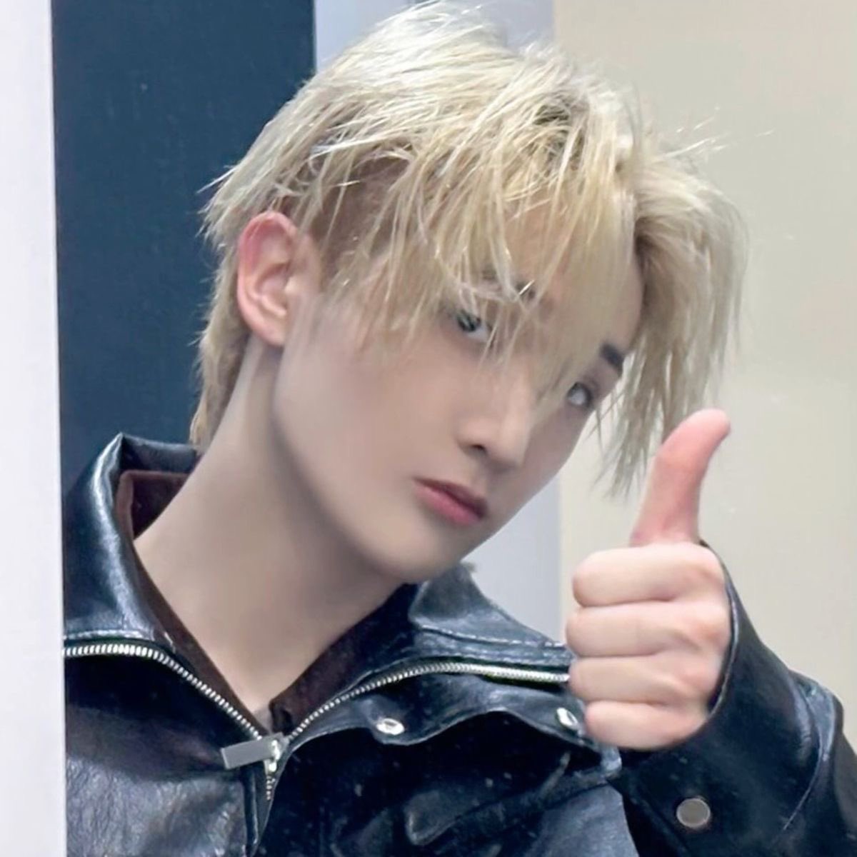 finding moots / mutuals ^-^

🐸 : day 1

hello! i'm ven, I'm looking for interactive moots ☆ !

 - she/her blk 23
 - not new on #kpoptwt &amp; #stantwt
 - a moa, roady, atiny, engene, turning, etc
- any fandom is welcome 🤗 
-RCBYF‼️‼️ yeonkology.carrd.co

♡/↻ to be moots + to