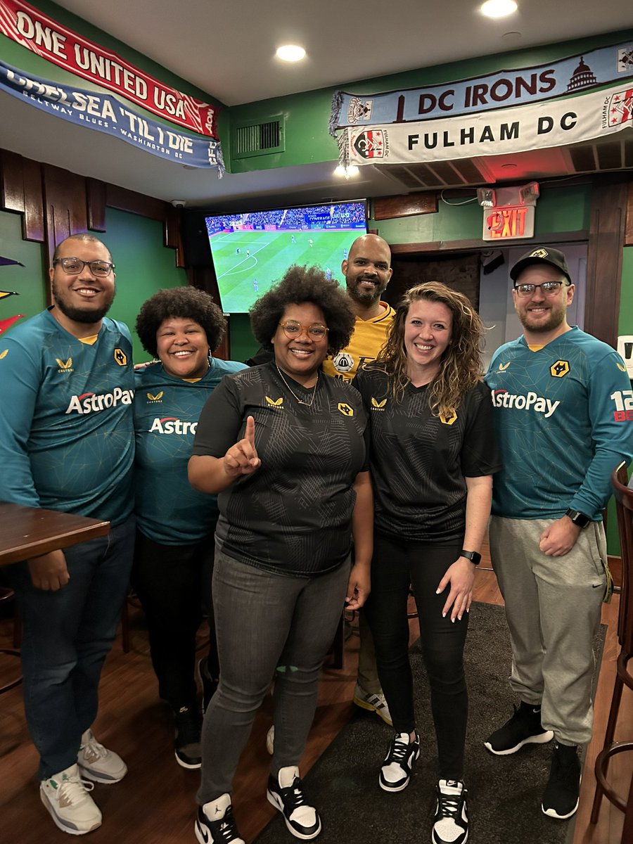 What a win for @Wolves at our local DC spot @acrosstheponddc !! A rare gathering of Wolves fans in DC @BaltimoreWolves @wlwpod @DistrictOfFooty