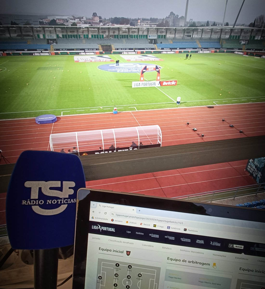 PedroCastelo82's tweet photo. Estamos prontos em Rio Maior. Casa Pia x Sp. Braga, para ouvir na TSF a partir das 18h.
Faço o relato, os comentários são da @SofiaOlive7ra, reportagem do @Miguelfer e coordenação em estúdio do Mário Fernando. https://t.co/1PyesThDsr
