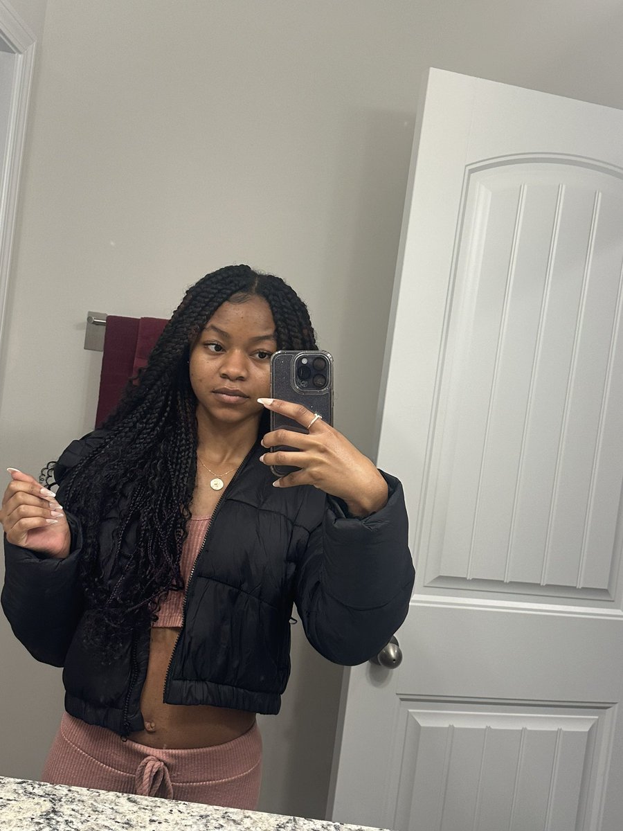 thealienstarr's tweet photo. 5⭐️. https://t.co/fmQrYOwYcb