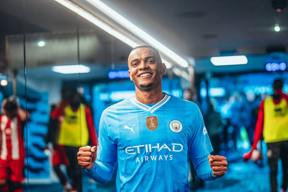 ManCity's tweet photo. Victory faces! 😄👊 https://t.co/moHX99JXd8