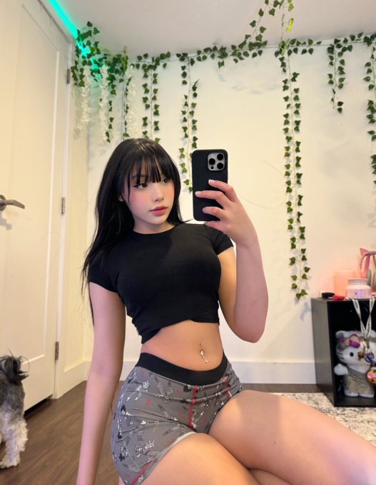 anyone wanna gamer gf to watch anime and 1v1 in  dragon ball on the ps2? https://t.co/dBL6JoCcIe