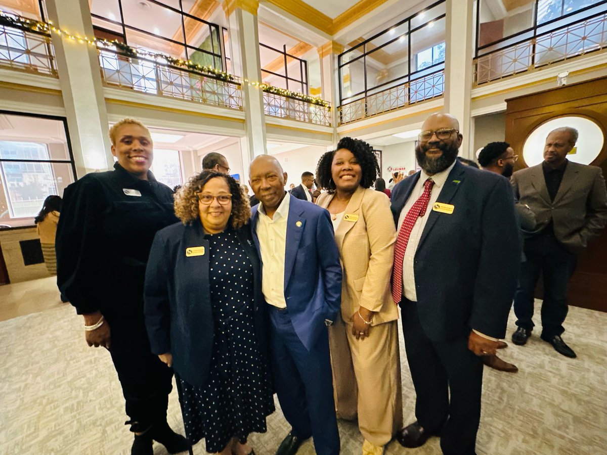 SpringISD's tweet photo. Members of our #SpringISD Board of Trustees attended Mayor @SylvesterTurner’s final African American Elected Officials Breakfast at the Houston Area Urban League this morning. Thank you for your service to our Houston community, Mayor! https://t.co/UfgPnaGpQ4
