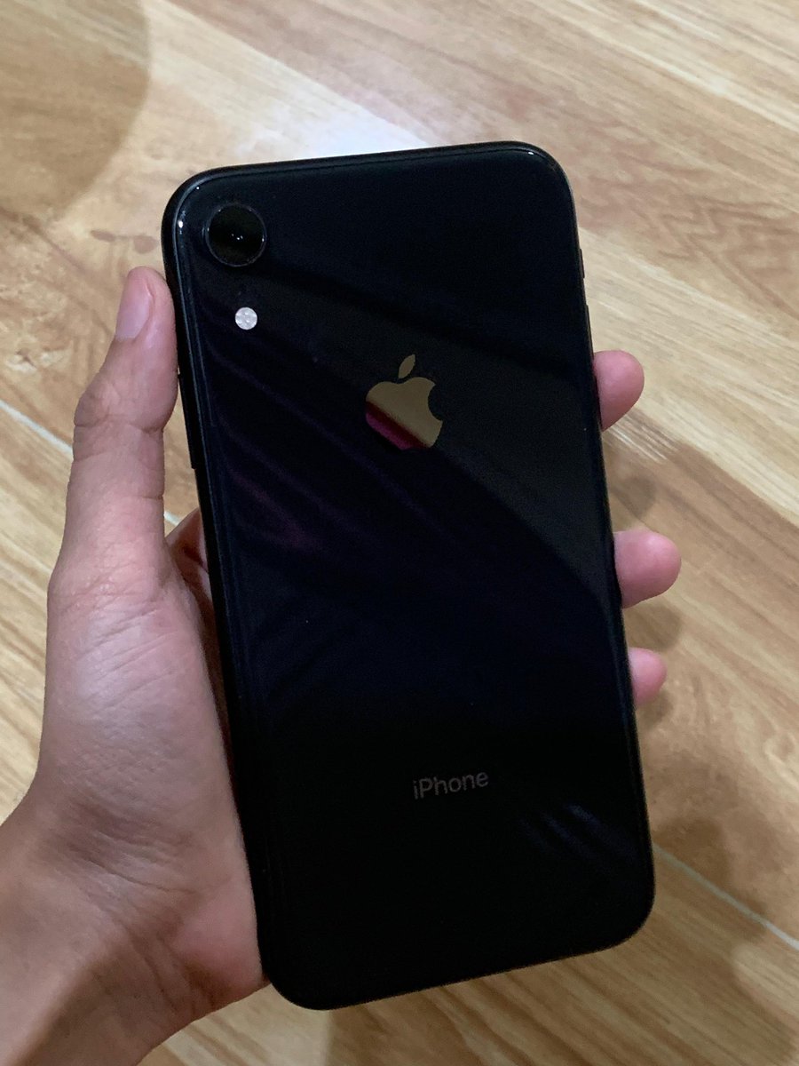 dheyya05's tweet photo. WTS iphone xr 64gb ex inter!
• camera aman
• true tone, face id aman
• minus wifi only sama ada beberapa dent kecil
• BH 84% belum pernah ganti
• kelengkapan box+charger (bukan ori)

Harga : 3.350.000 (nego)
#zonauang #wtsiphone #wts https://t.co/zulVXodv6e