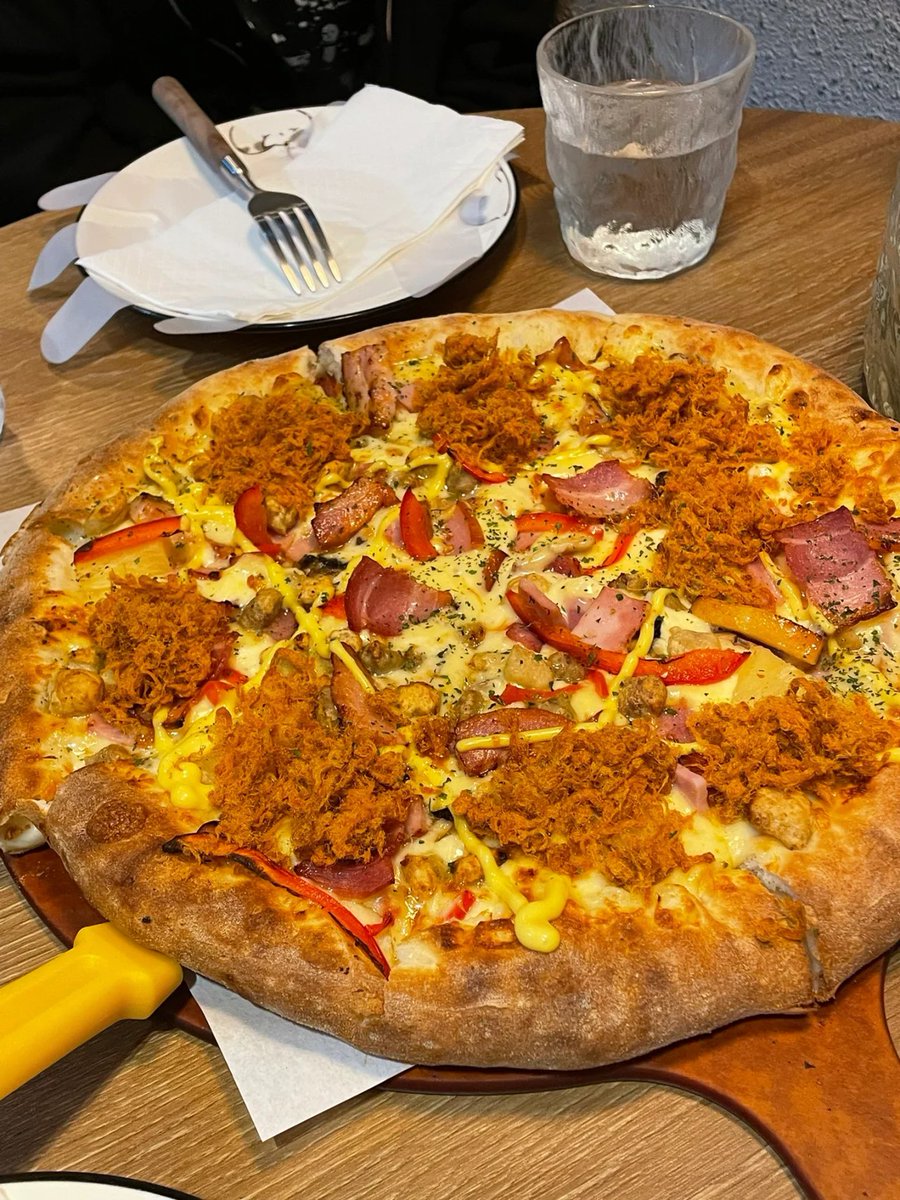 Basupaudel7's tweet image. When I eat delicious pizza, my soul feels like it has entered nirvana🍕