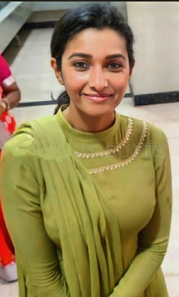 GCnTfNkagAAXwEG?format=jpg&name=medium