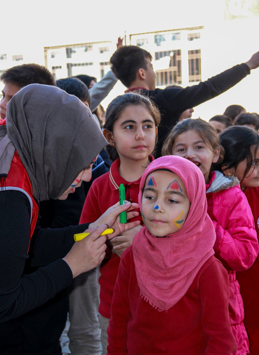📍Etkinlik

Anda Kahramanmaraş İl Temsilciliği olarak, Kahramanmaraş Döngel Mahallesi'nde bulunan Muhsin Yazıcıoğlu İlk ve Orta okulunda eğitim gören çocuklara kışlık kıyafet dağıtımı yapılmıştır.

Emeği geçenlere teşekkür ederiz.

#andaderneği #andayaninda