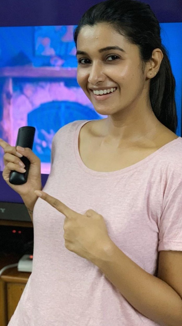 GCnUopOaoAAsLDi?format=jpg&name=large