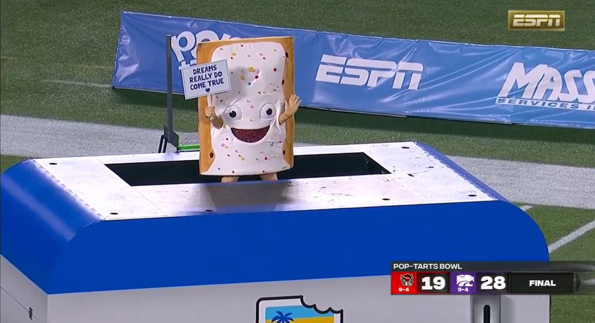 chasethebits's tweet photo. Your move @ChickfilA #PeachBowl https://t.co/fNODVZ7pnR