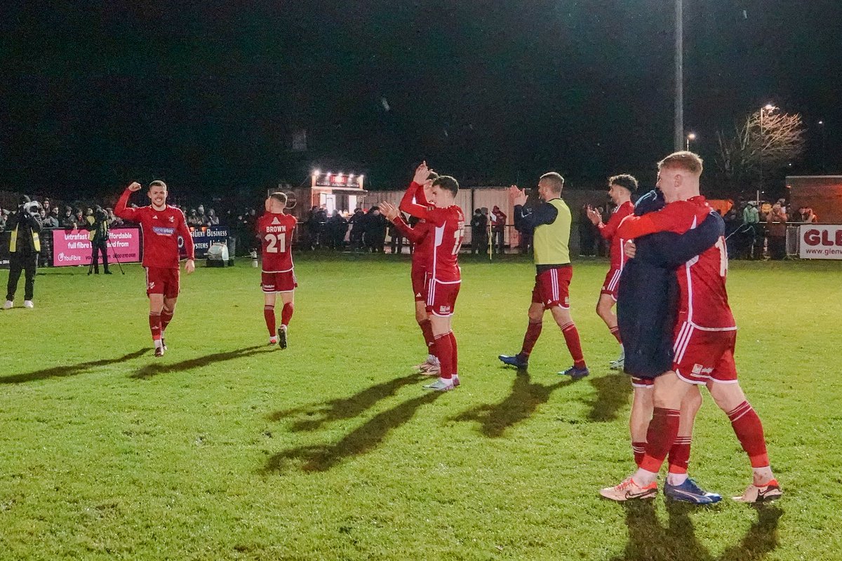 safc's tweet image. What a festive period 👊

✅️ 3 games 
✅️ 9 points 
✅️ 3 clean sheets 

Happy New Year Seadogs  🌊🐶

#UPTHEBORO