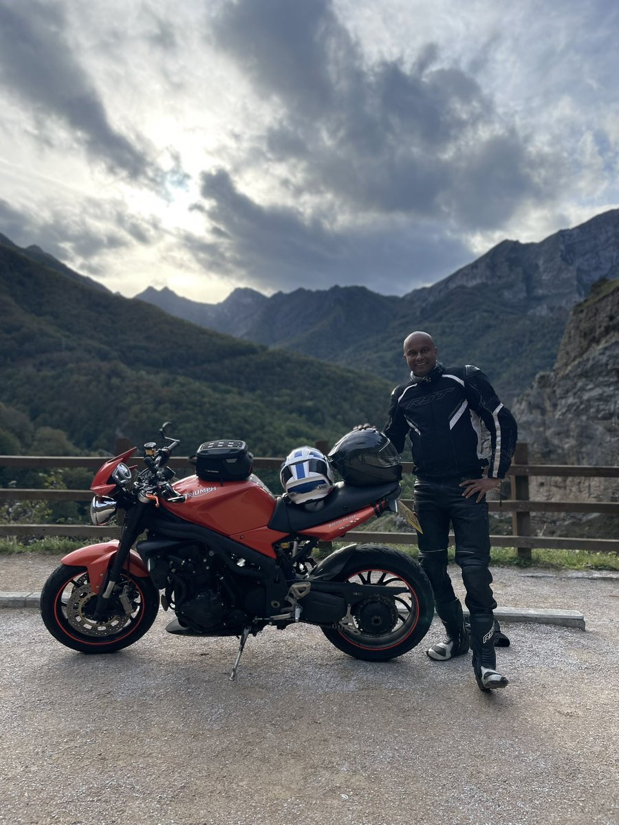 TheMrRecman's tweet photo. @sandeep_PT Did 2000 miles in the North of Spain in October.. yearly European tours with mates. My time😉 https://t.co/OJmzewvxhv