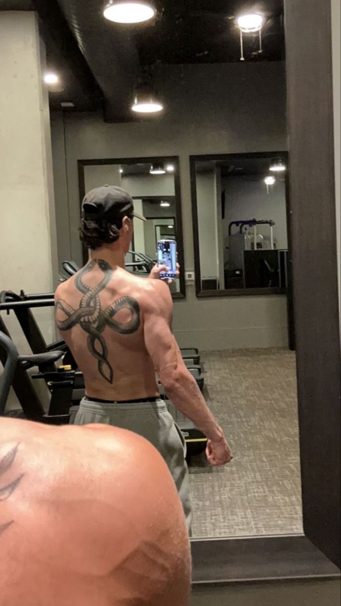 ᅠᅠ
ᅠᅠ
ᅠᅠ
ᅠᅠᅠᅠᅠ gymrat. 
ᅠᅠ
ᅠᅠ
ᅠᅠ