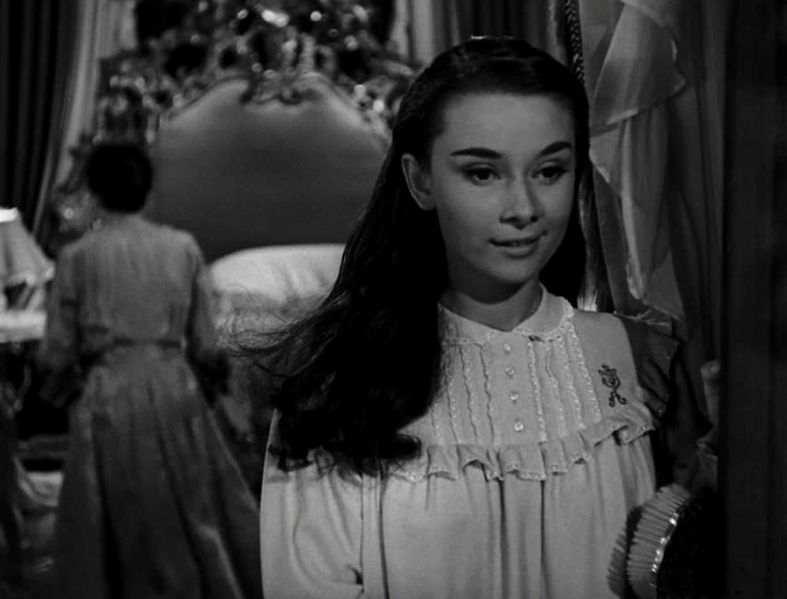 TheCinesthetic's tweet photo. audrey hepburn in 'roman holiday' (1953) https://t.co/FsrcnbSjV1