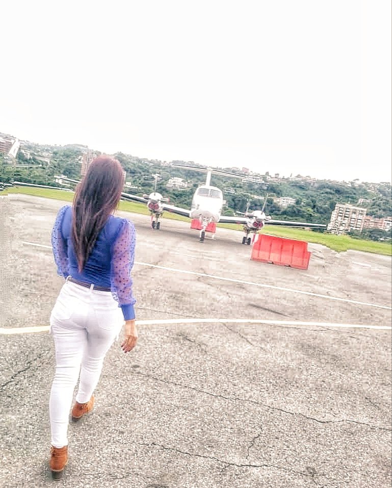 MabyCerezo's tweet photo. ¿Nos vamos? Próxima parada en el fin del mundo 💫😘 https://t.co/CU5bQY6Cyy