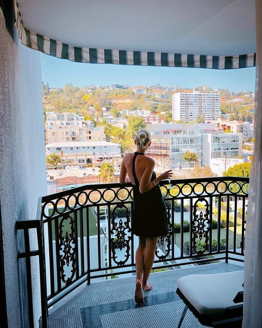 The London WeHo (@thelondonweho) on Twitter photo Witness the beauty of West Hollywood from a new perspective ✨ 
Each of our suites come with a private terrace so you can capture the picturesque LA landscape—right from your room: bit.ly/49DNm1T 
📷 ammufasa Witness the beauty of West Hollywood from a new perspective ✨ 
Each of our suites come with a private terrace so you can capture the picturesque LA landscape—right from your room: bit.ly/49DNm1T 
📷 ammufasa