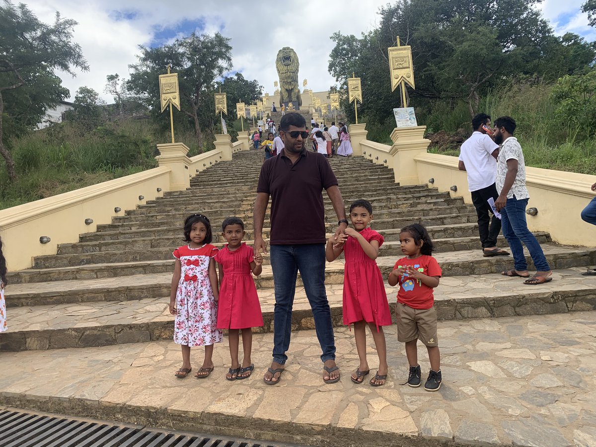 ShamreenSuhail's tweet photo. 2023 year end trip https://t.co/B18y28efS7