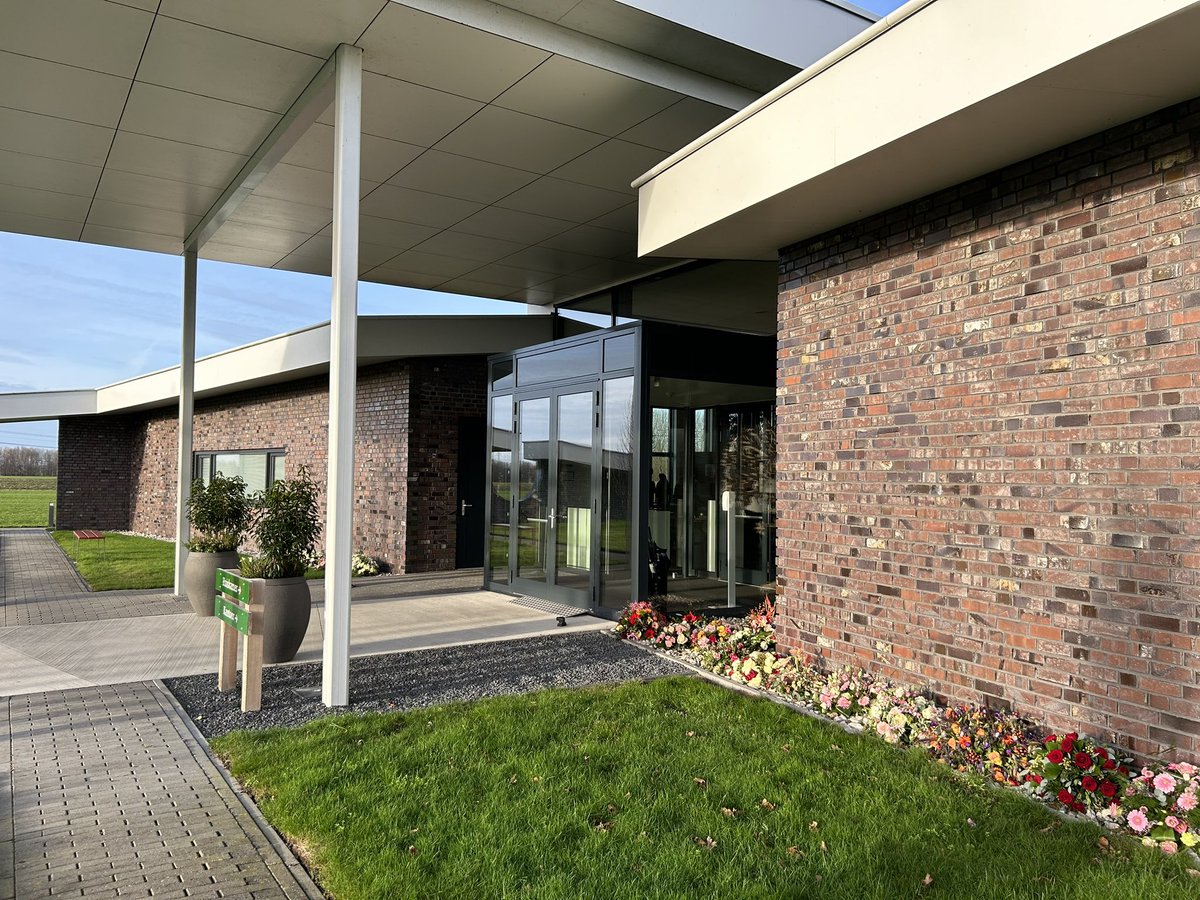 Aise van Beets tweet media