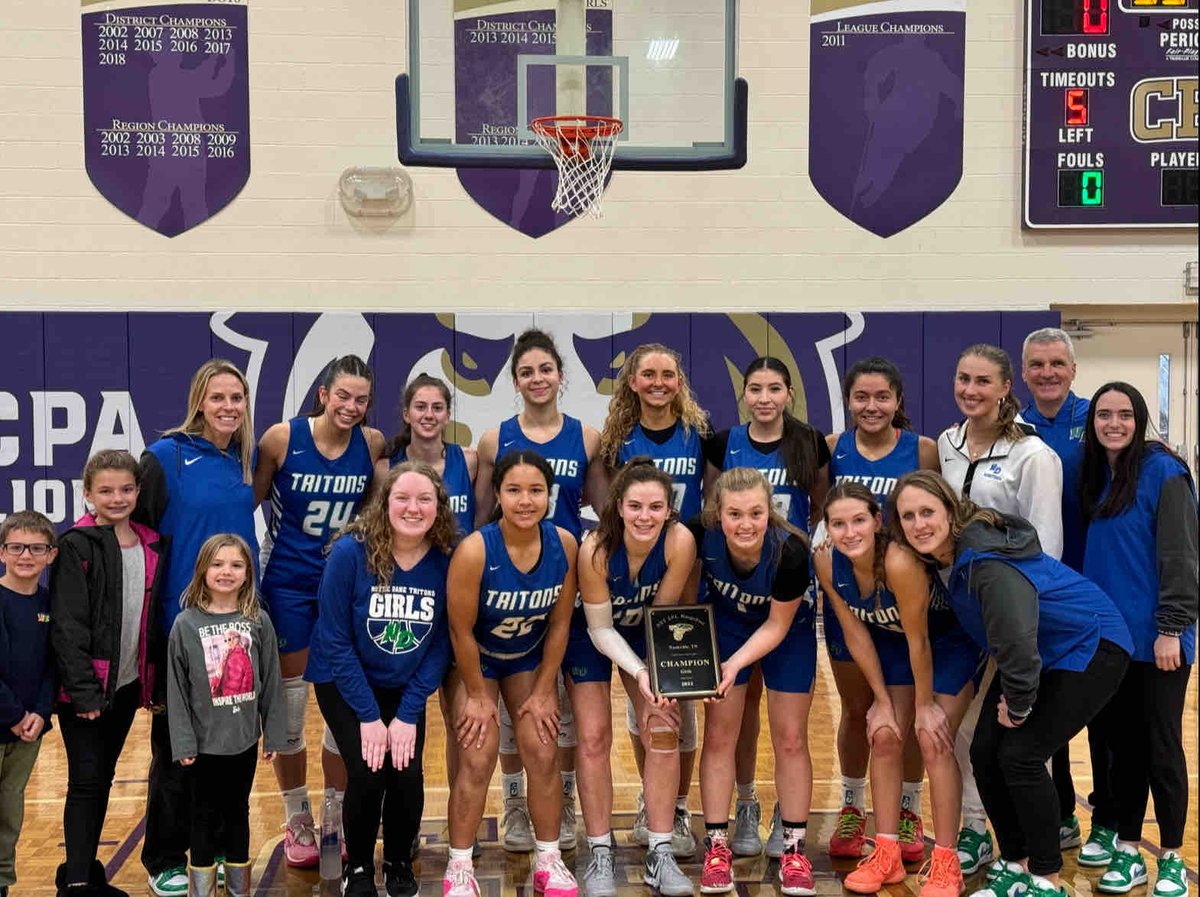 ICYMI: The Tritons of <a href="/ndagirlsbball/">NDA Girls Basketball 🏀</a> lassoed the <a href="/NXTLVLNSH/">NXT LVL HoopsFest</a> championship in Nashville, TN picking up their 3rd win in as many days.
The tritons traded in their cowboy hats for some construction hats as they had to put in a workmen like effort to pull away from @CPSLionsWBB 72-32.
