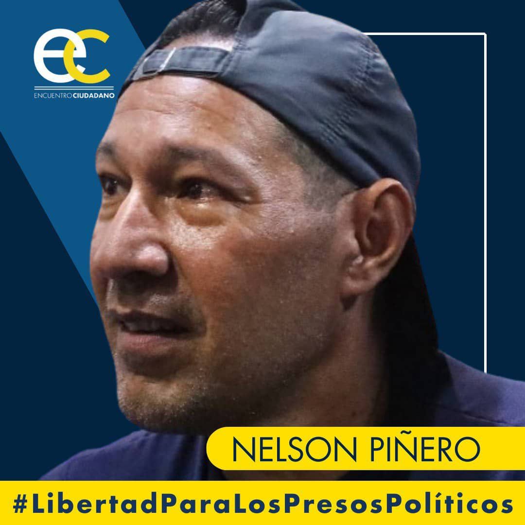 #30Dic | Nelson Piñero, activista de #EncuentroCiudadano, lleva 39 días privado de libertad solo por emitir sus opiniones en redes sociales.

#OpinarNoEsDelito, exigimos su liberación inmediata.

#LiberenANelson