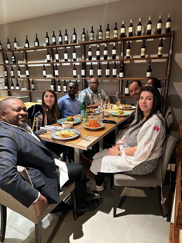 JCI_RDCongo's tweet photo. Rencontre avec Mr Rabii IDRISSI, ancien Président et Sénateur de la JCI Maroc, avec la @JCI_RDCongo, des optométristes marocaines et le Cabinet Laël Vision. Partenariat dans le domaine de la formation, des affaires et du tourisme culturel entre la RDC et le Maroc. @LeMarocenRDC https://t.co/R9trIUzW64