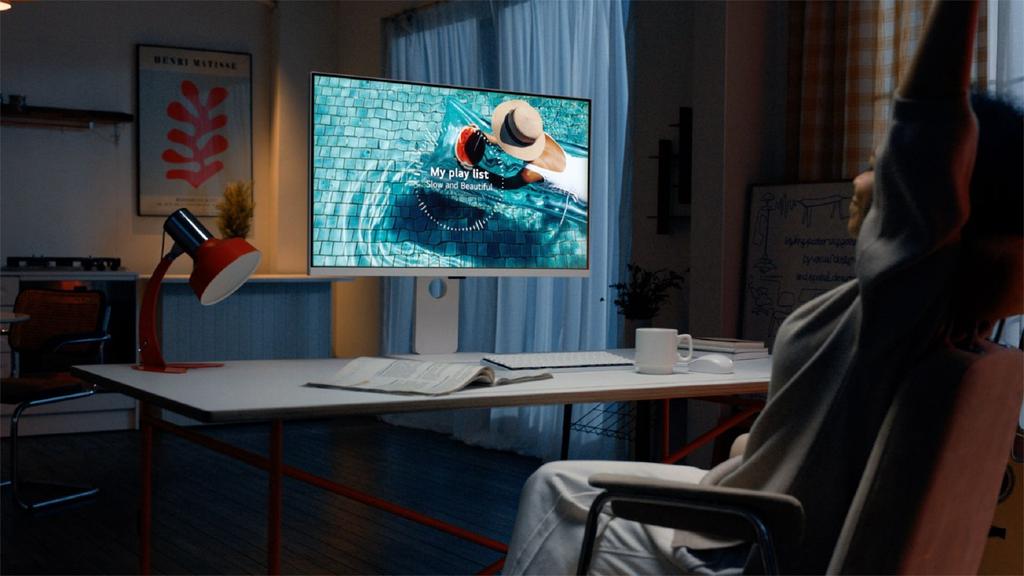 jmatuk's tweet photo. En el #CES2024 @LGMexico presentará sus nuevos monitores inteligentes #LGMyView que podrás usar para ver Netflix y otras plataformas en streaming, y hasta para trabajar con las apps de #Microsoft365 sin necesidad de conectar una PC. ¿Qué te parece? https://t.co/n8X1MqmfKT