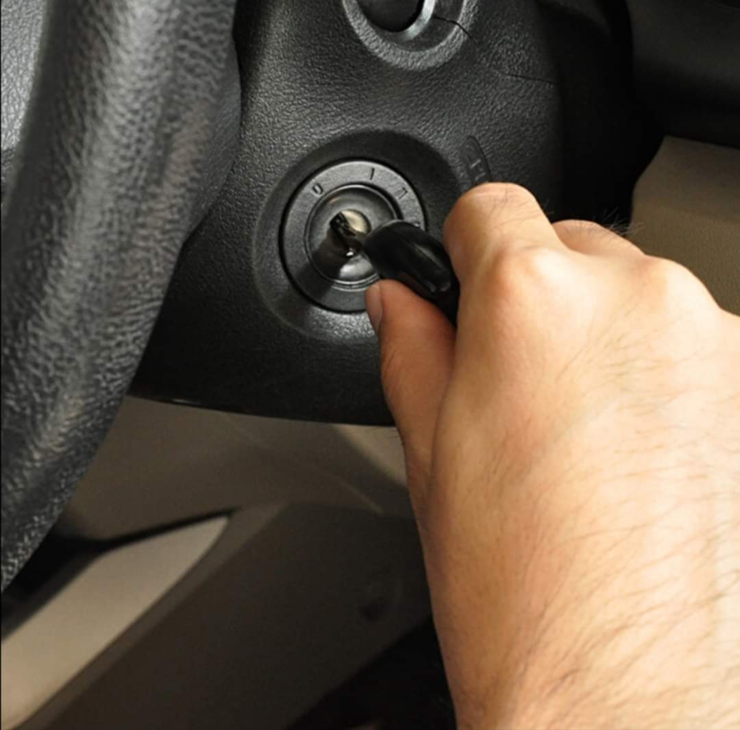 palacio_lujos's tweet image. CUIDE SU VEHÍCULO DE UN ROBO!!
BLOQUEO AL ENCENDIDO!!
CON COMANDO SECRETO PARA ACTIVARLO
AV. 10 DE AGOSTO N37-156 Y NACIONES UNIDAS
TELF.: 02-2459-752 / 0992519796
#accesoriosvehiculo #bloqueomotor #bloqueomotorvehiculo #segurovehiculo #bloqueoencendido  #bloqueoencendidovehiculo