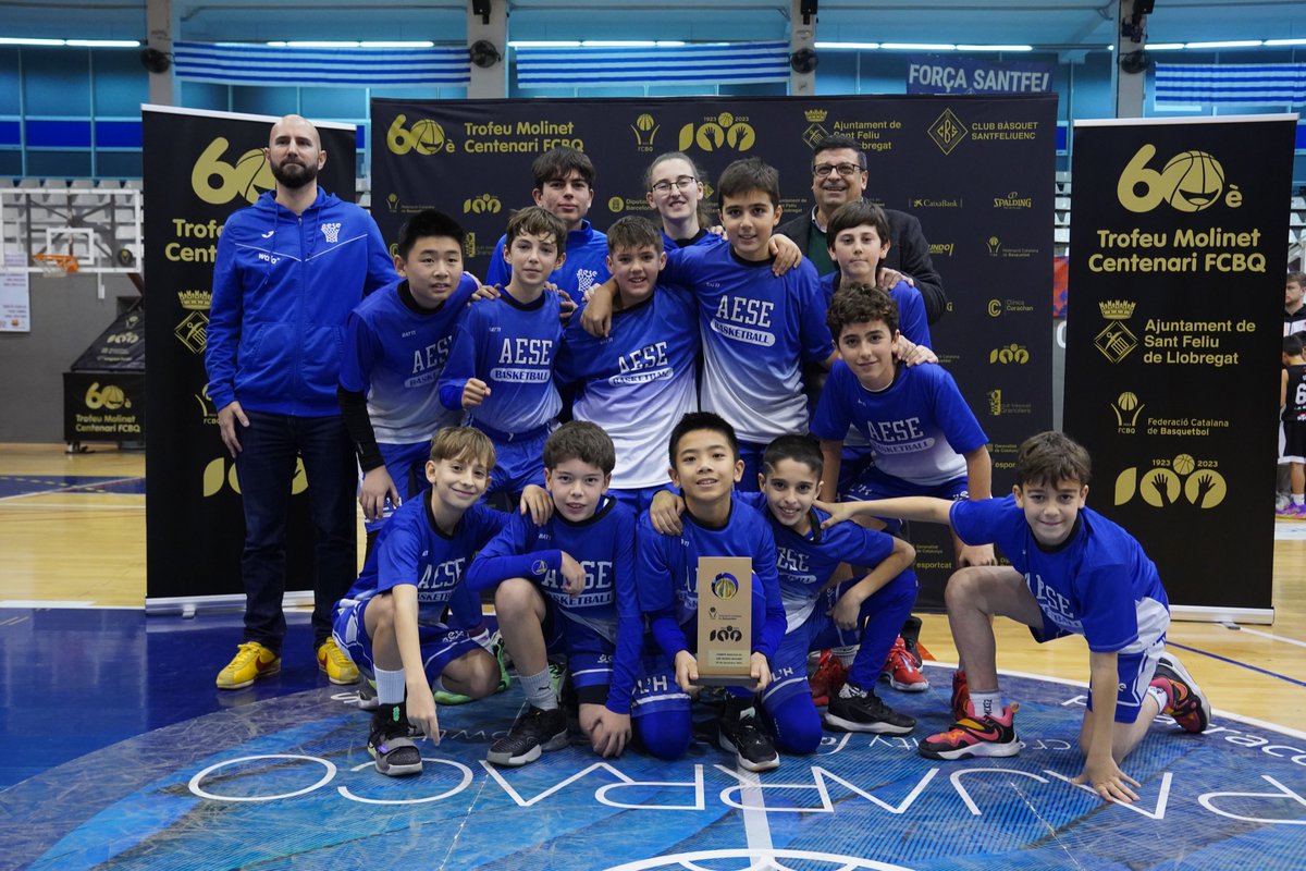 FCBQ's tweet image. 🏆 @BASQUETAESE guanya la competició masculina de Nivell A2 del 60è Trofeu Molinet Centenari FCBQ - 20è Torneig de Nadal del CB Granollers en abatre l'@AEMinguella en la final. Enhorabona!

💯 #a100ambelBàsquet🏀

🔗 molinet.basquetcatala.cat | #TrofeuMolinetBQ #TorneigNadalCBG