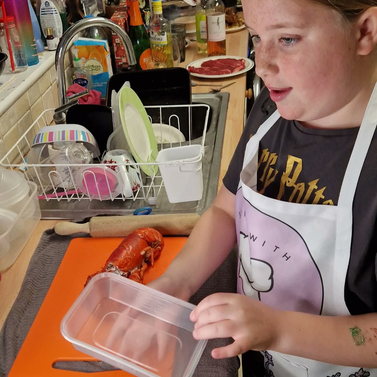 Me & dad had so much fun making a video together prepping a delicious Lobster 🦞 #lobster #SaturdayKitchen #Skillswithlils #Seafood